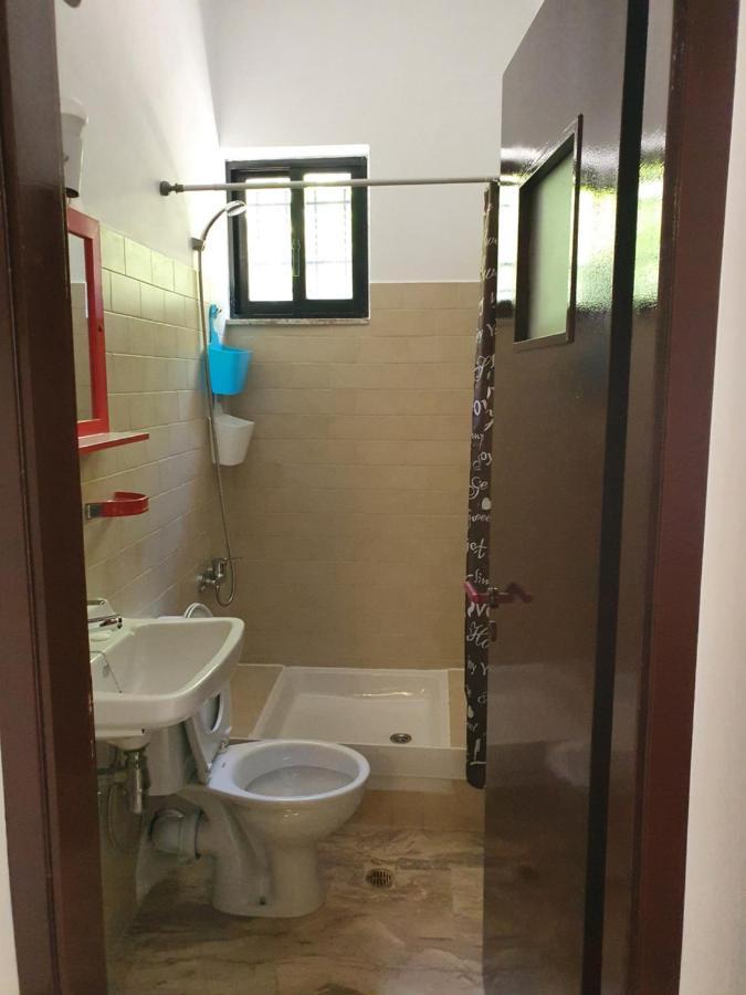 Julia'S Apartment カラマタ エクステリア 写真